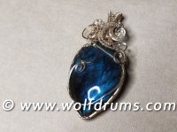 (image for) Labradorite Pendant with deep blue flash