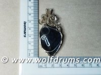 (image for) Labradorite Pendant with deep blue flash